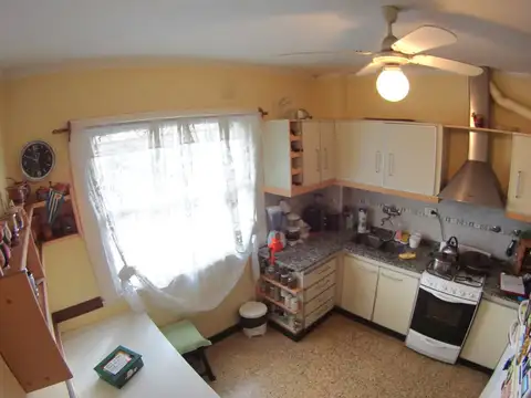 Echeandía 4500, Piso 2