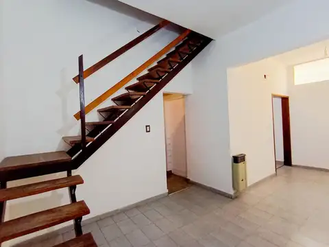 Depto Tipo Casa en Venta en Lanus Este, USD 65.000