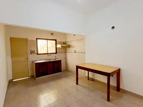 Depto Tipo Casa en Venta 50 años