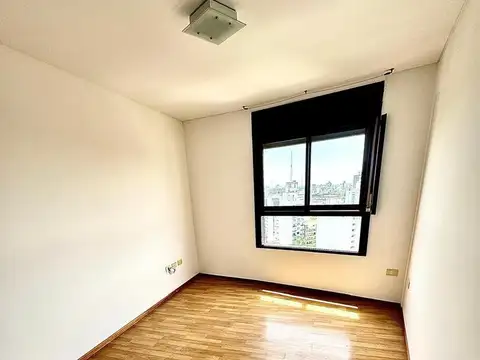 Departamento en Alquiler en Plaza Moreno, $ 700.000