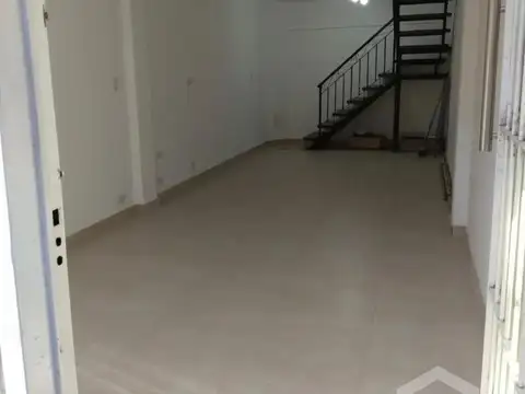 Local comercial refaccionado a nuevo en Belgrano!