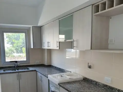 Departamento 3 ambientes con 2 baños