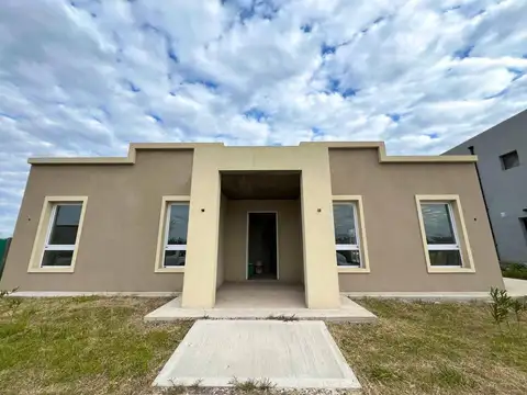 Venta de Casa 4 Ambientes Barrio Cerrado San Pablo en Pilar
