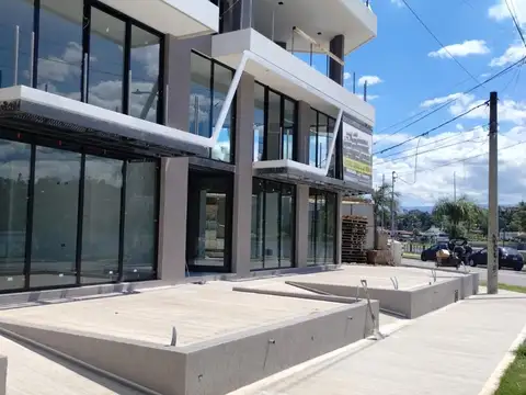 Local en Venta en Villa Del Lago, USD 350.000