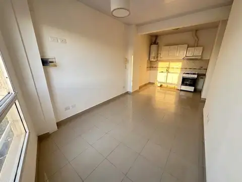 Depto Tipo Casa en Alquiler en San Isidro Barrio Carreras, $ 750.000