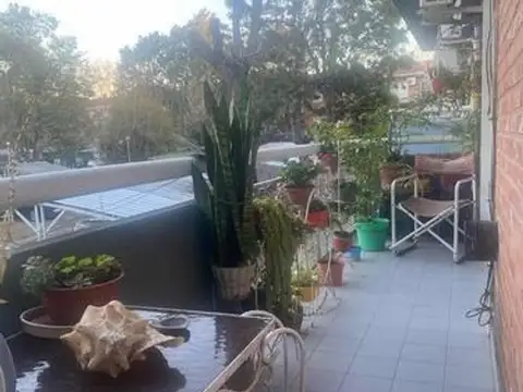 Departamento 4 ambientes con 2 baños