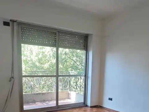 Departamento en Alquiler en Floresta, $ 550.000