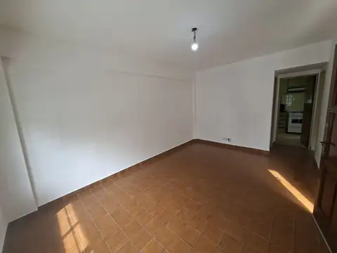 Depto Tipo Casa en Alquiler de 2 dormitorios