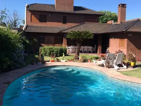 Casa en Venta de 4 dormitorios