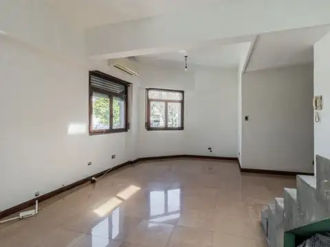 PH 3 ambientes con patio y terraza - Sin expensas
