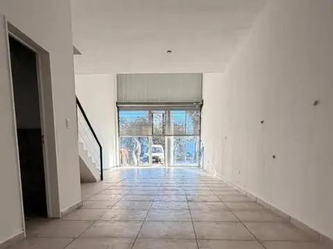 LOCAL COMERCIAL EN ALQUILER  AV. DONATO ÁLVAREZ 9956
