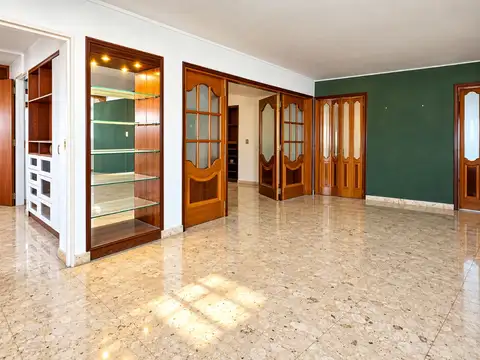 DEPARTAMENTO EN VENTA LA PLATA 4 DORMITORIOS