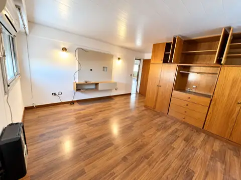 Departamento 5 ambientes con 3 baños