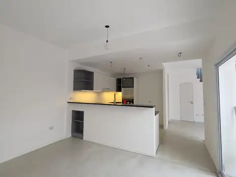 Depto Tipo Casa en Venta al Este