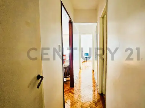 VENTA DEPTO 4 AMB RENOVADO DEPENDENCIA LAVADERO BALCON