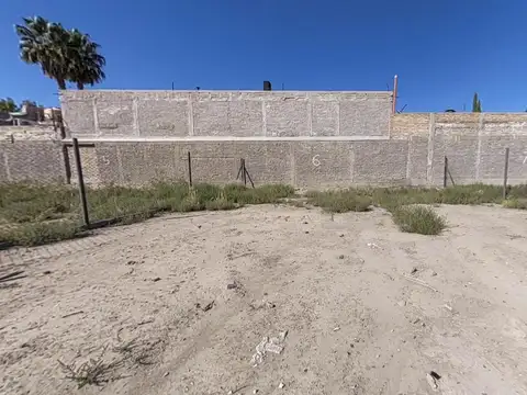 Terreno en Venta 11  mts Fondo