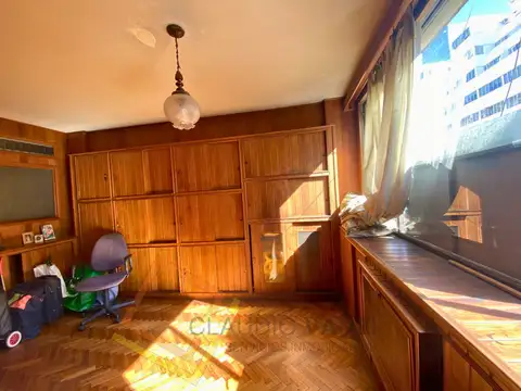 Oficina en Venta 60 años