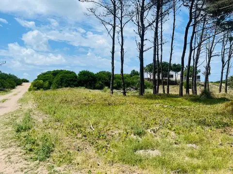 Terreno en Venta en Villarobles, USD 140.000