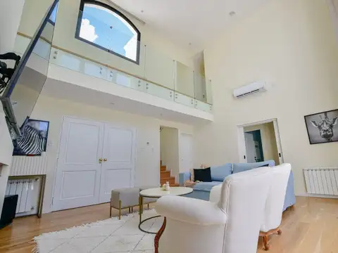 Casa en Venta en Miralagos, USD 420.000