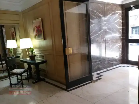 French 2100, Piso 1