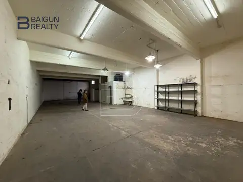Galpon en Alquiler en Parque Chas, $ 3.900.000