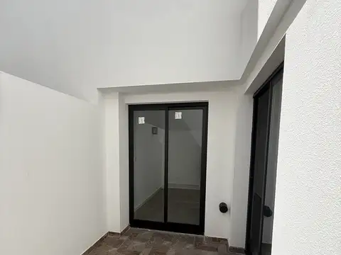 PH MONOAMBIENTE DIVISIBLE CON PATIO