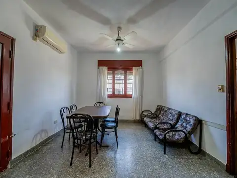 Depto Tipo Casa en Venta de 4 ambientes