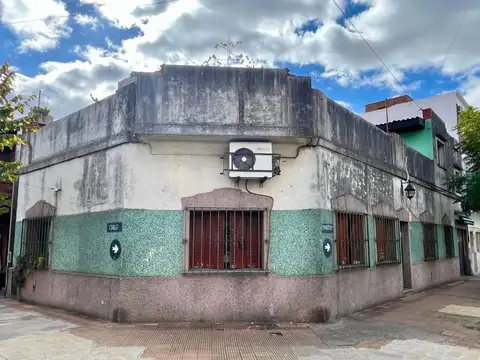 VENTA CASA 4 AMBIENTES AVELLANEDA