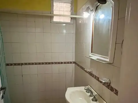 Alquiler PH de dos ambientes grandes con patio