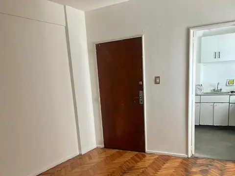 Oficina en Alquiler al Este