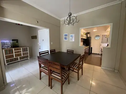 Departamento 4 ambientes con patio y parrilla en Parque Chas
