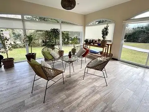 Casa 6 ambientes con 3 baños