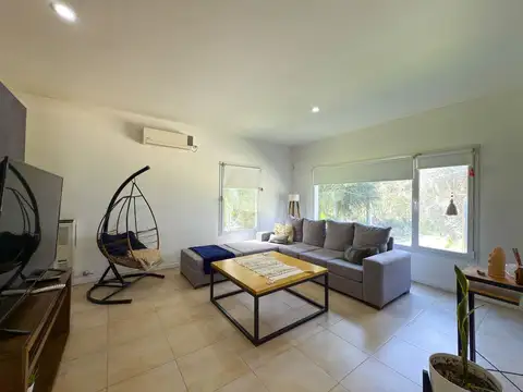 EN VENTA CASA CON QUINCHO Y PILETA - TANDIL