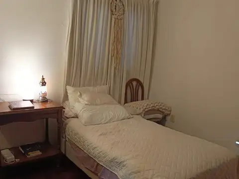 Depto Tipo Casa 4 ambientes con 2 baños