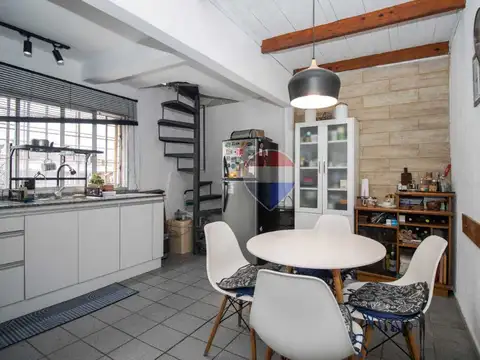Casa PH de Altos de 2 dormitorios en Aguada
