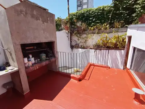 Depto Tipo Casa en Venta en Flores, USD 140.000