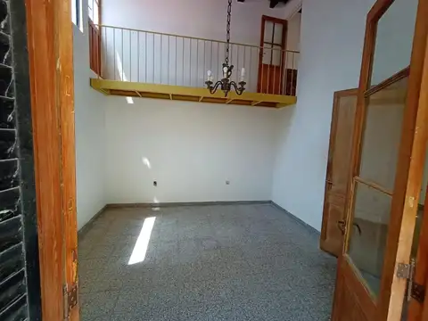 Depto Tipo Casa en Venta de 5 ambientes