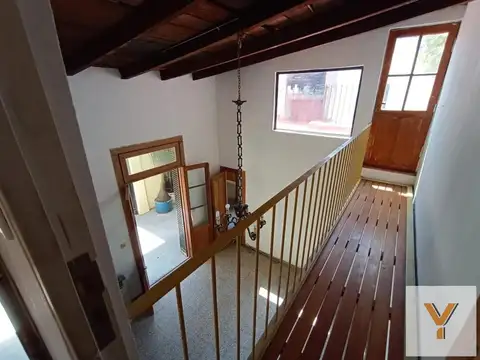 PH en venta - 3 Dormitorios 1 Baño - Flores