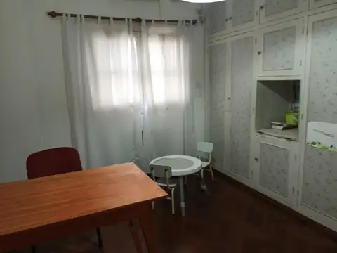 ALQUILER - CASA COMERCIAL- 5 AMB - 2 PLANTAS - RAMOS MEJIA