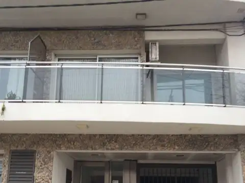 Venta Dpto. 2 Dormitorios con excelente vista al rio