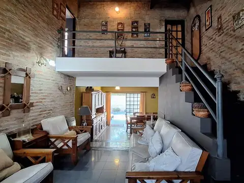 Casa en Burzaco