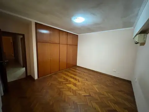 Casa en Alquiler en Villa Gobernador Galvez, $ 800.000