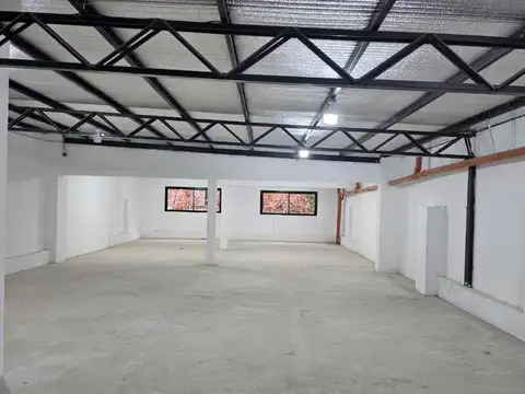 Galpon en Venta 8  mts Frente