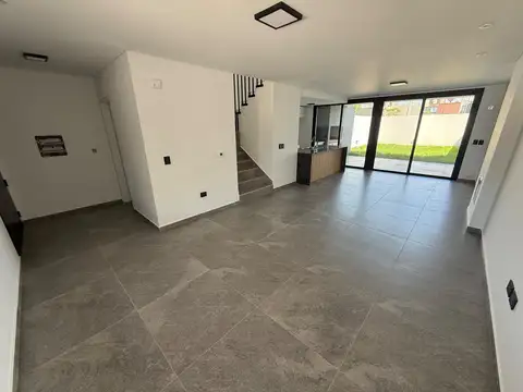 Dúplex premium a la venta La Luisita