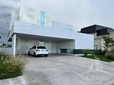 Casa en  venta 6 ambientes, vista laguna- Barrio Nuevo Quilmes