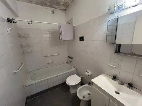 Departamento en Alquiler con 1 cocheras