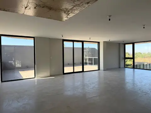Oficina en Venta con 1 cochera