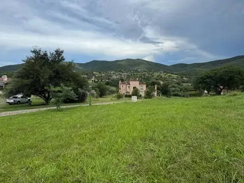 LOTE EN LA LUCINDA I