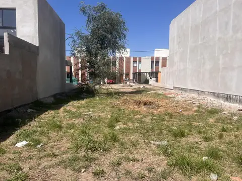 Terreno en Venta 25  mts Frente