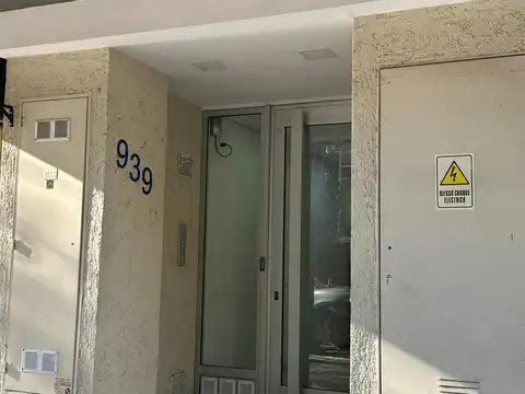 Ambrosio Olmos al 900